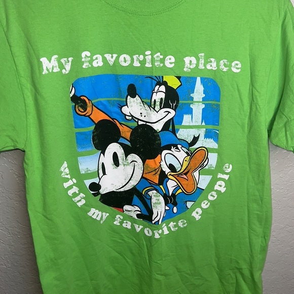 Men’s Green Disney Graphic T Shirt “My Favorite place with my favorite pals” - Picture 3 of 6